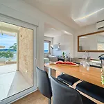 Livingstone House * Trogir