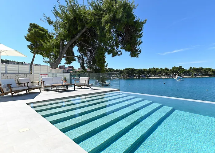 Villa Livingstone House *