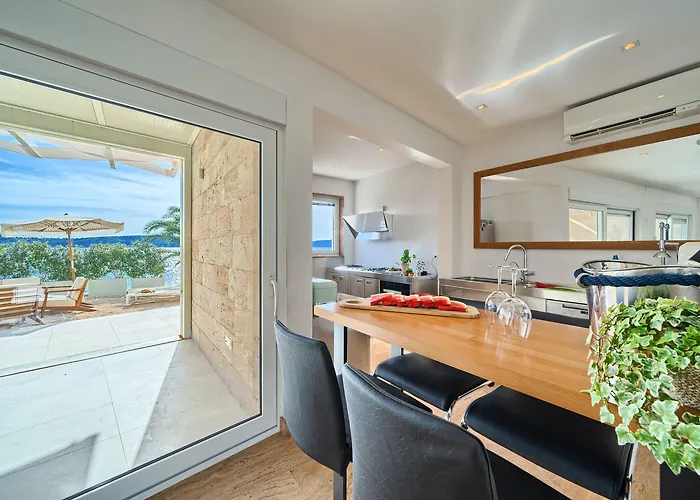 Livingstone House * 特罗吉尔