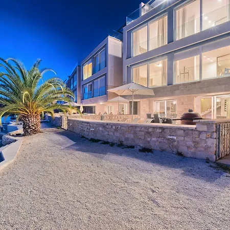 Villa Livingstone House