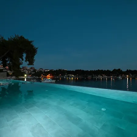 Livingstone House Villa *