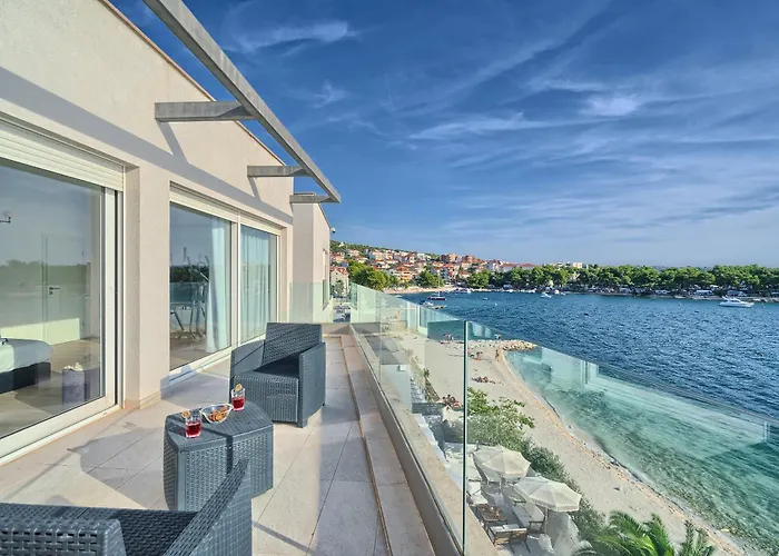 Livingstone House *