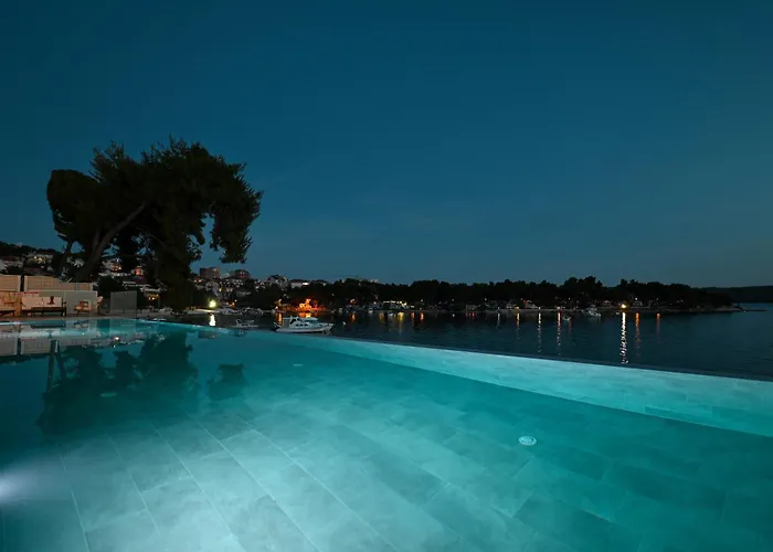 Livingstone House Villa *