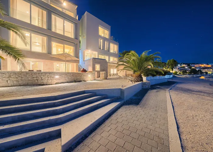 Livingstone House *