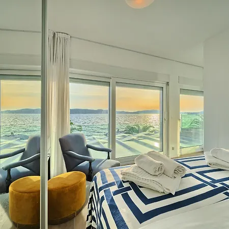 リヴィングストン ビーチ ハウス ヴィラ