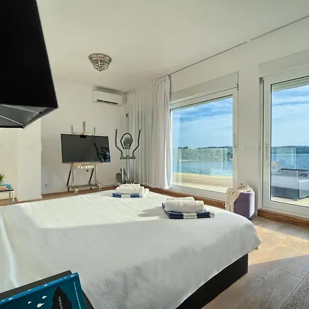 リヴィングストン ビーチ ハウス