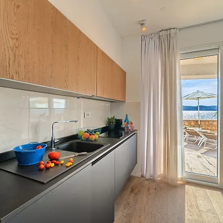 リヴィングストン ビーチ ハウス ヴィラ *